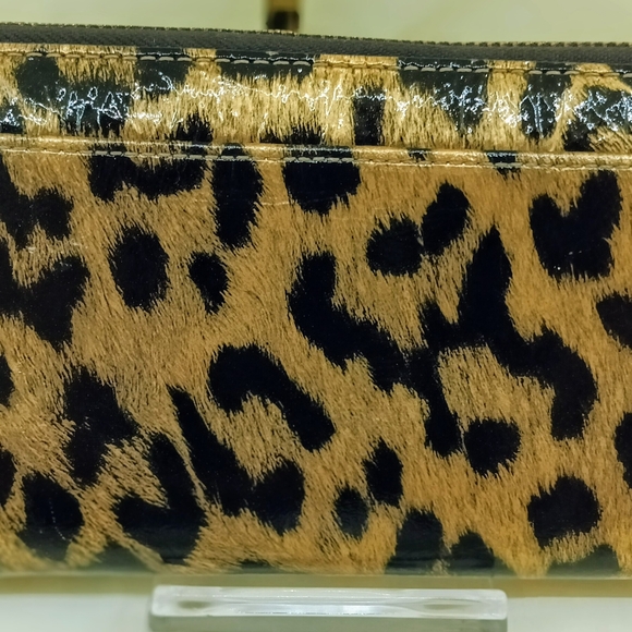 Kate Spade NY Leopard Print Storybook Patent Leather Long Zip Wallet R$159 - Picture 11 of 11